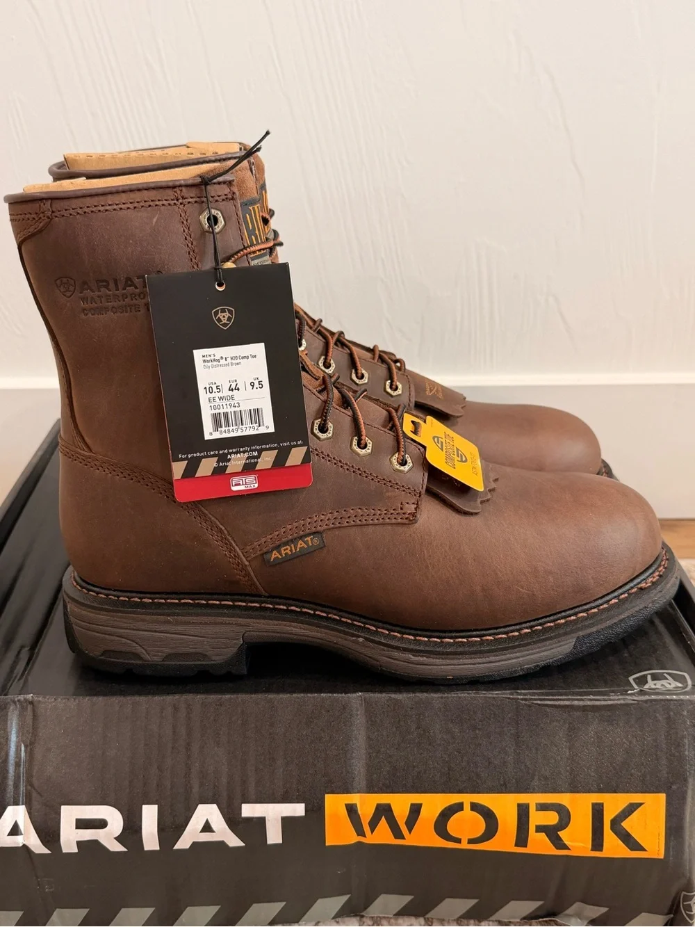 ARIAT WorkHog H2O Size 10.5 EE Brown Comp Toe 8